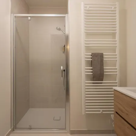 Bright 2br With Terrace For 5 오스텐드