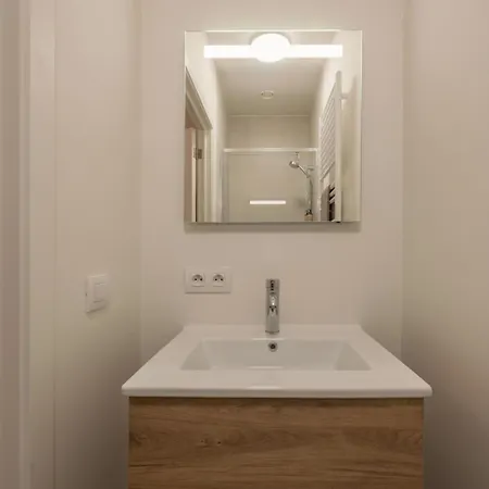 Bright 2br With Terrace For 5 * 오스텐드